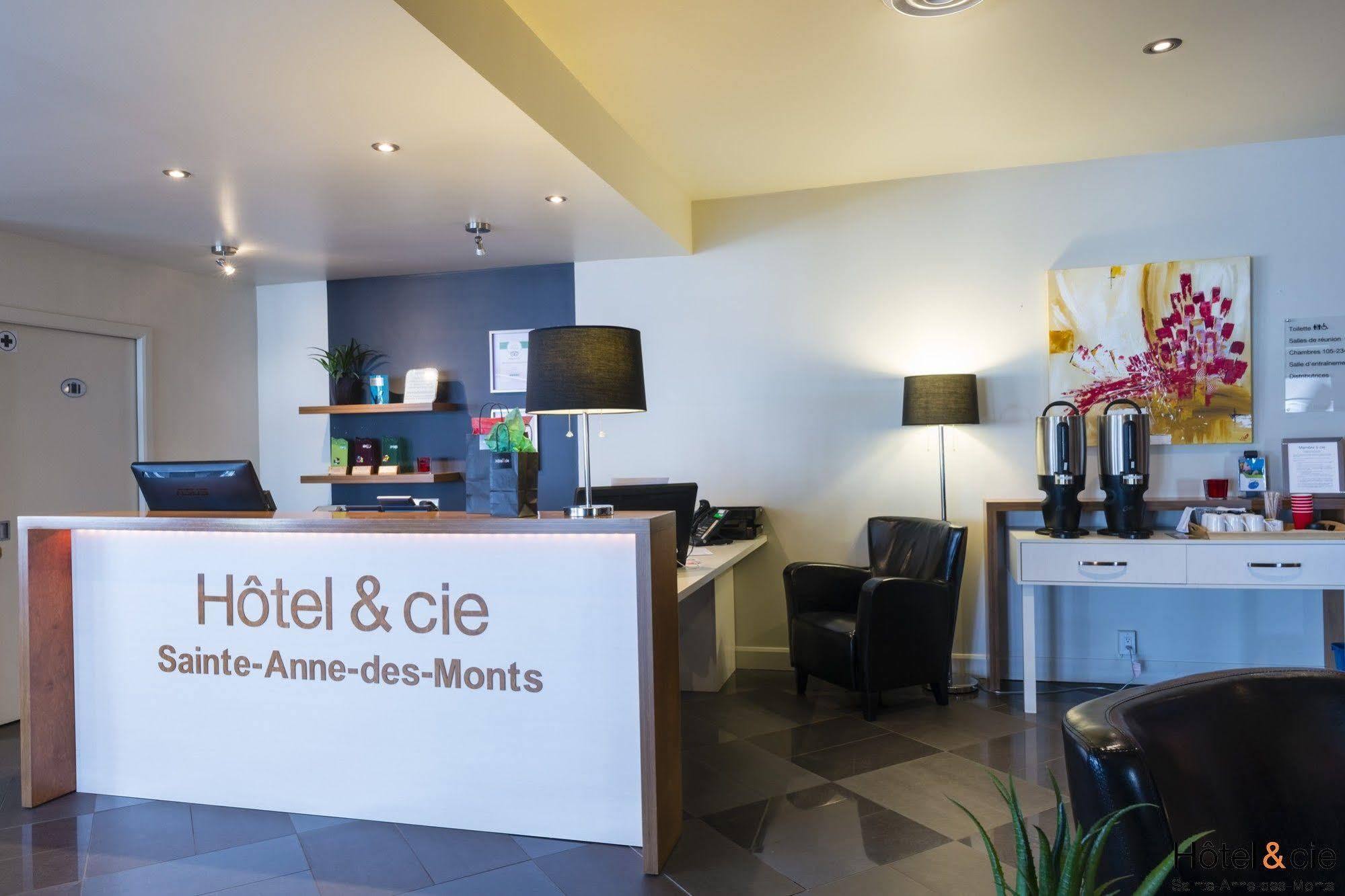 Hotel & Cie Sainte Anne-des-Chênes エクステリア 写真